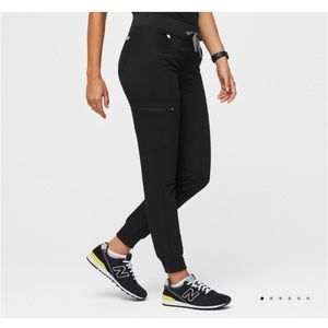 Zamora FIGS scrub pants